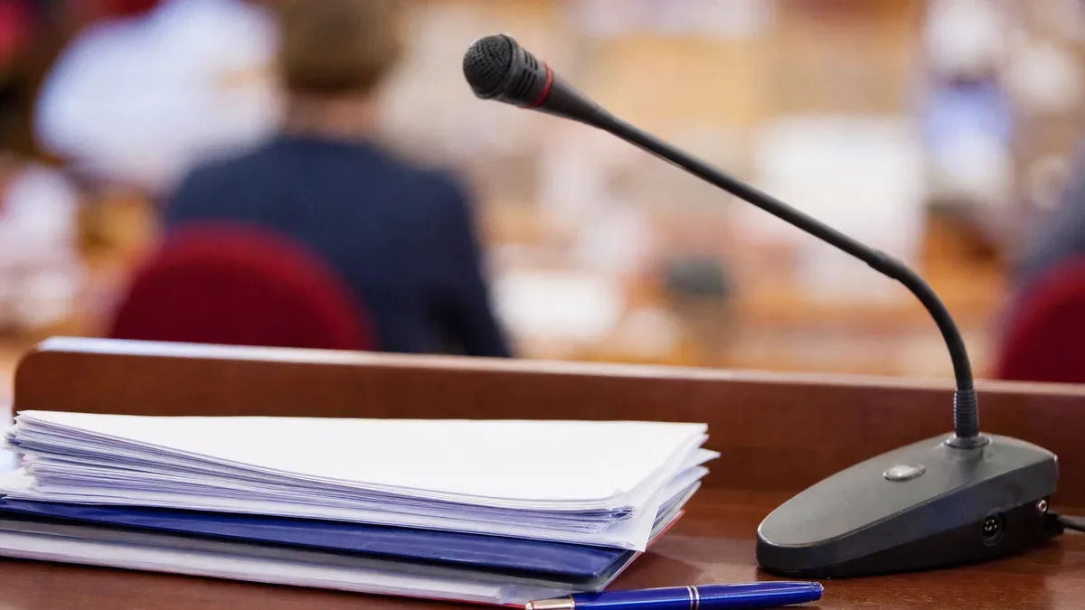 Sala sesyjna w Dębicy nosi imię Rodziny Raczyńskich