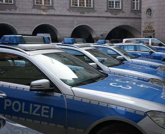 W Jodłowej uczniowie dostali opaski i usłyszeli ostrzeżenie przed wakacjami