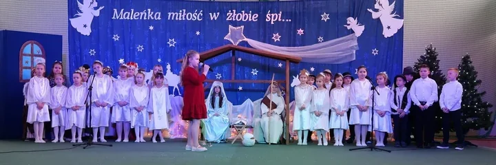 Opłatek w Głobikowej - szkoła stała się sceną świątecznych spotkań