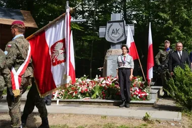 Na Kałużówce oddano hołd żołnierzom AK. Wręczono dwa medale