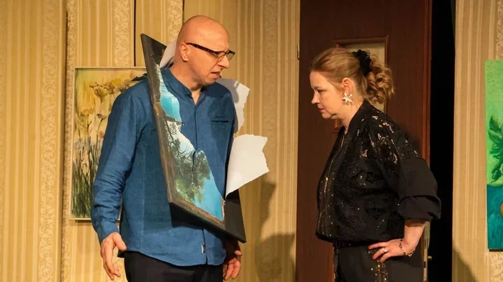 Pozytywnie Skopani w Dębicy - „Ogłoszenie, czyli jajka w pomidorach” z humorem