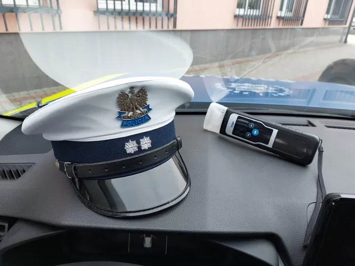 Miał 3,3 promila na rowerze. Policjanci zatrzymali jego jazdę