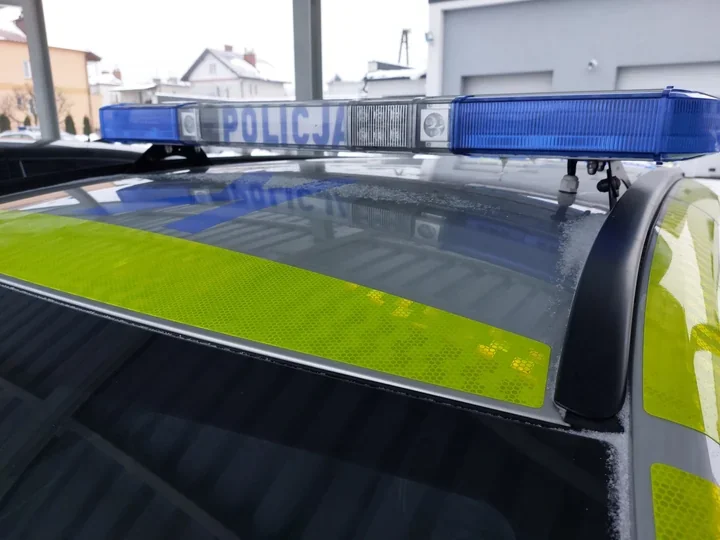 Jeep z tablicami przypisanymi do innego auta - 48-latek prowadził po alkoholu mimo zakazu