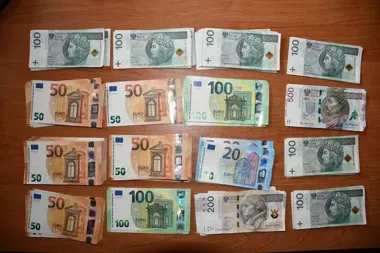 Fałszywy wnuczek i kurier wyłudzili 20 tysięcy - 18-latek trafił do aresztu