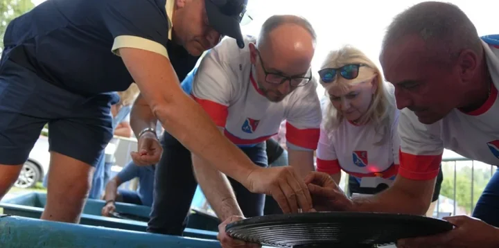 Złoto w Gumniskach miało swoją cenę. Dębica na podium samorządów