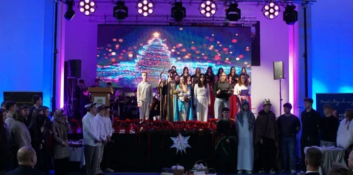 Opłatek powiatu w I LO Jagiełły - samorządowcy podzielili się życzeniami