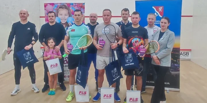 Ściany i szybkie rakiety - XVI Turniej Dębickiej Ligi Squasha F&S pokazuje rosnące zainteresowanie sportem