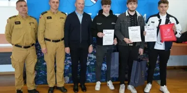 Dębiccy uczniowie sprawdzili się w strażackim teście, a dwójka awansowała dalej