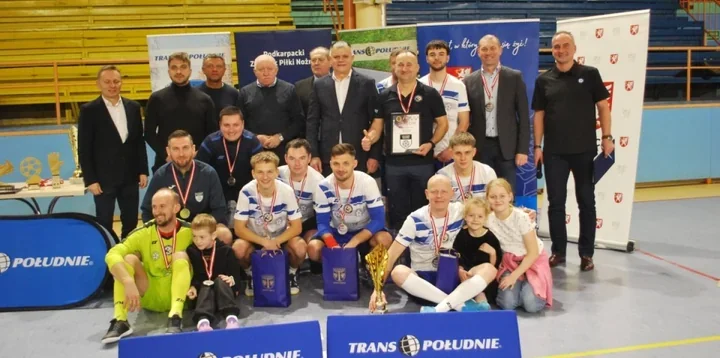 Kolegium Sędziów Nowy Sącz zwycięzcą DĘBICA CUP - rzut karny zdecydował w finale