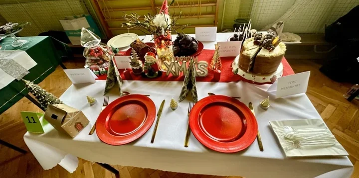 Uczniowie Ekonomika w Dębicy z piernikami, pomysłami i charytatywnym kiermaszem